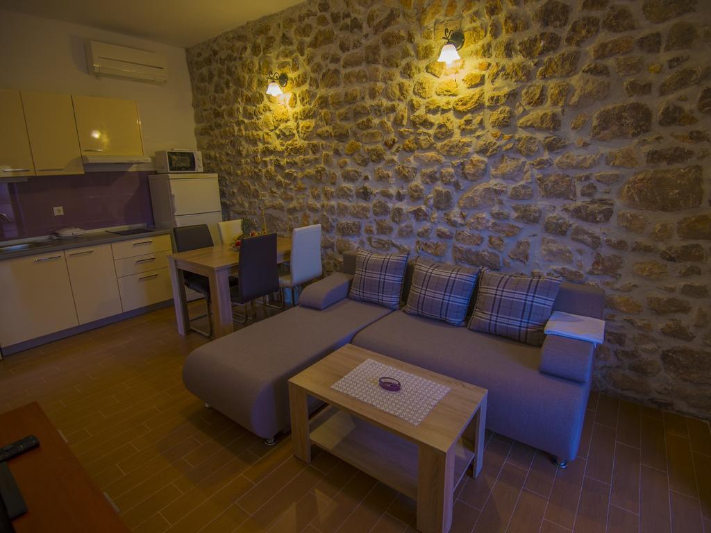Apartments Punta Starigrad Paklenica Exterior foto