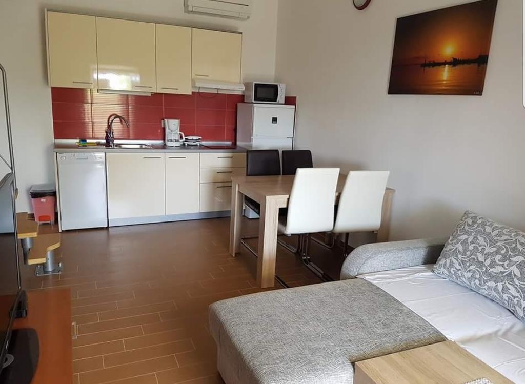 Apartments Punta Starigrad Paklenica Exterior foto