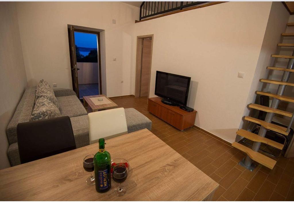 Apartments Punta Starigrad Paklenica Exterior foto